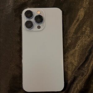 Apple iPhone 13 Pro in Midnight Blue